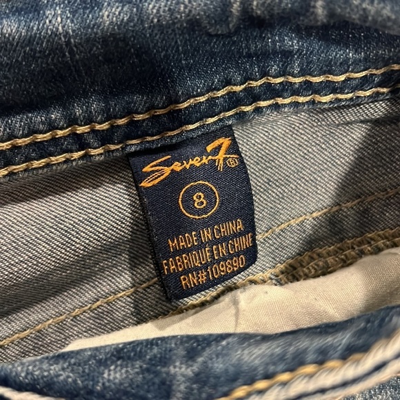 7 for All Mankind Jean Shorts - Picture 3 of 6